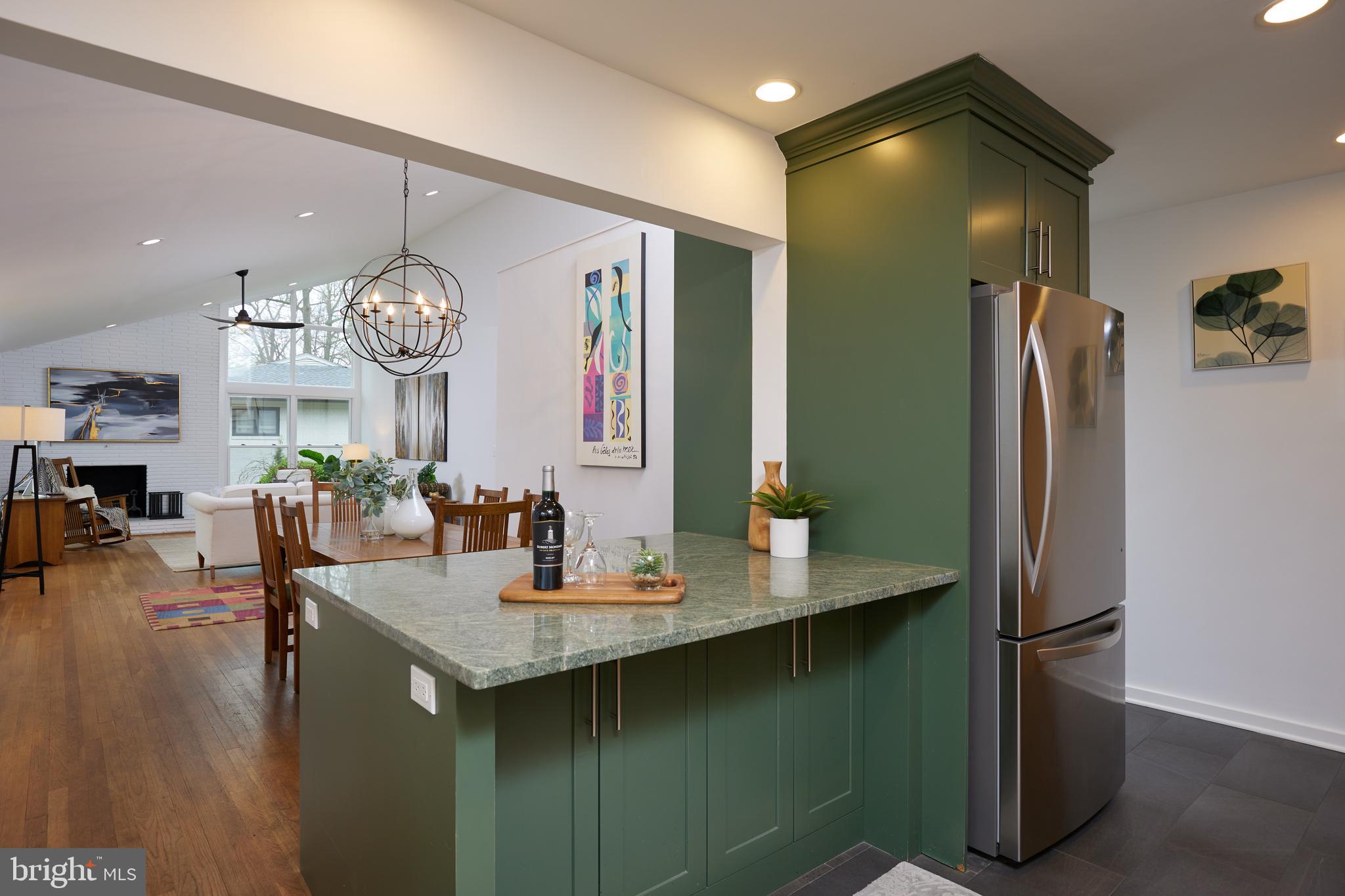 TULIP HILL - Residential