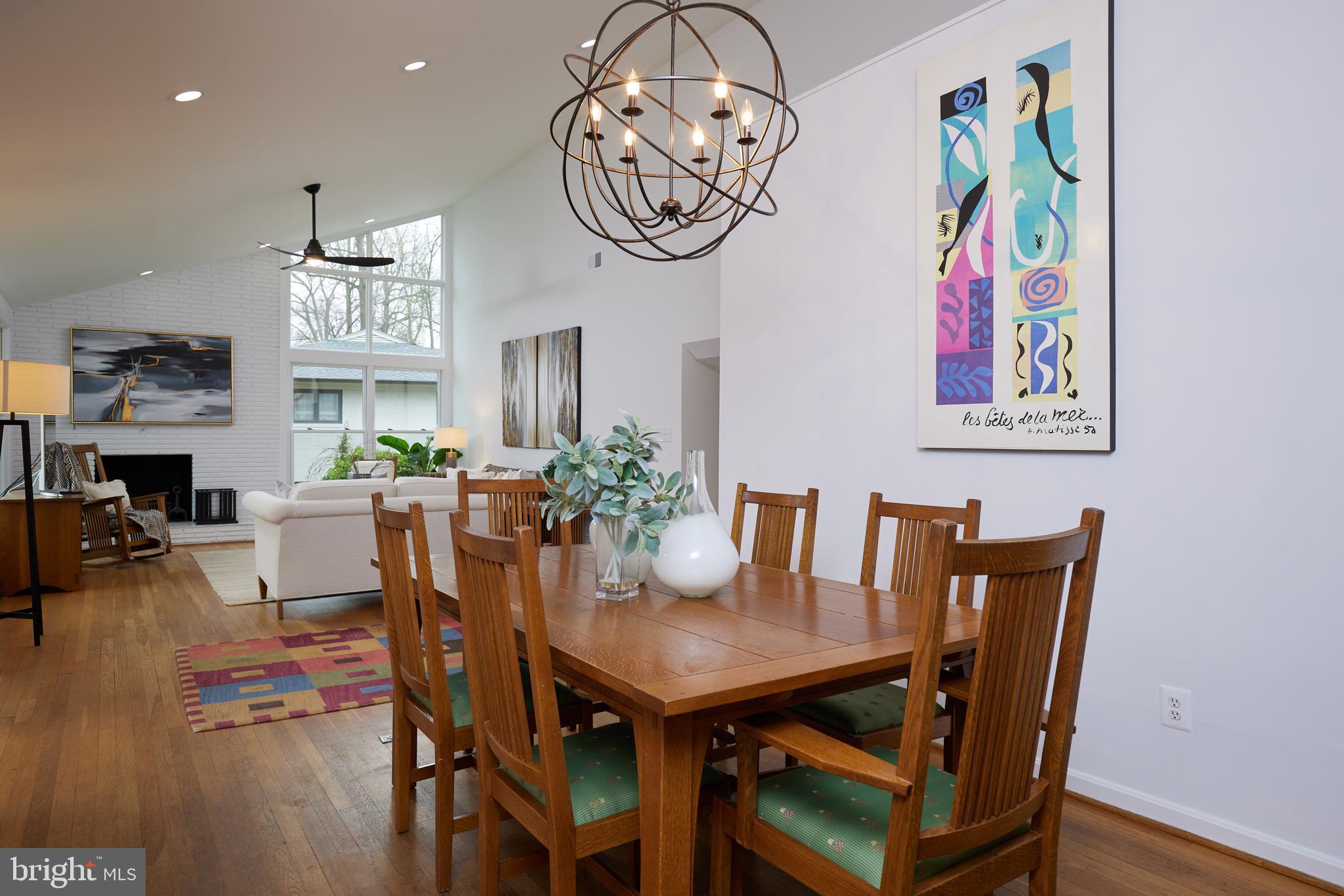 TULIP HILL - Residential