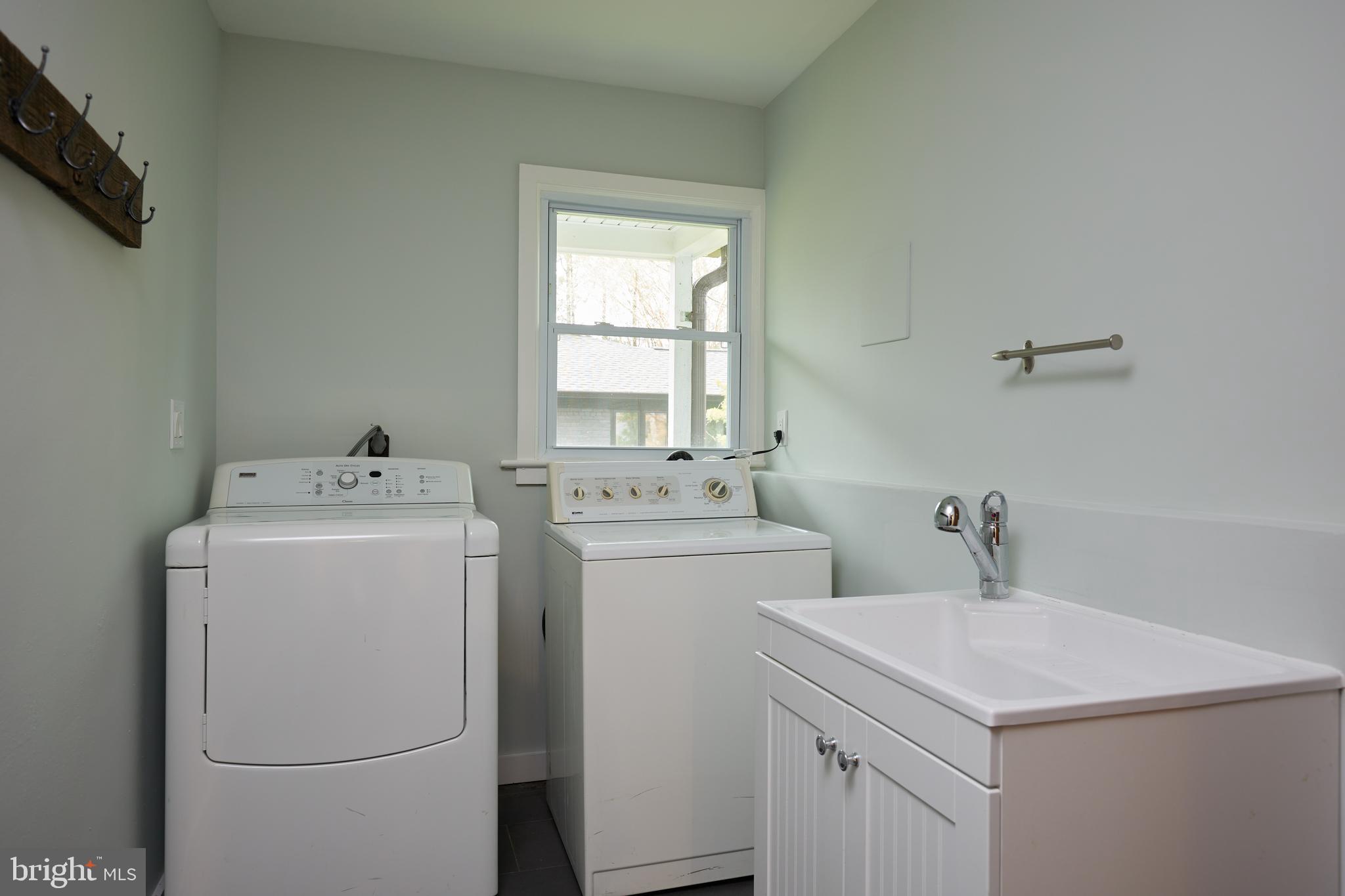 TULIP HILL - Residential