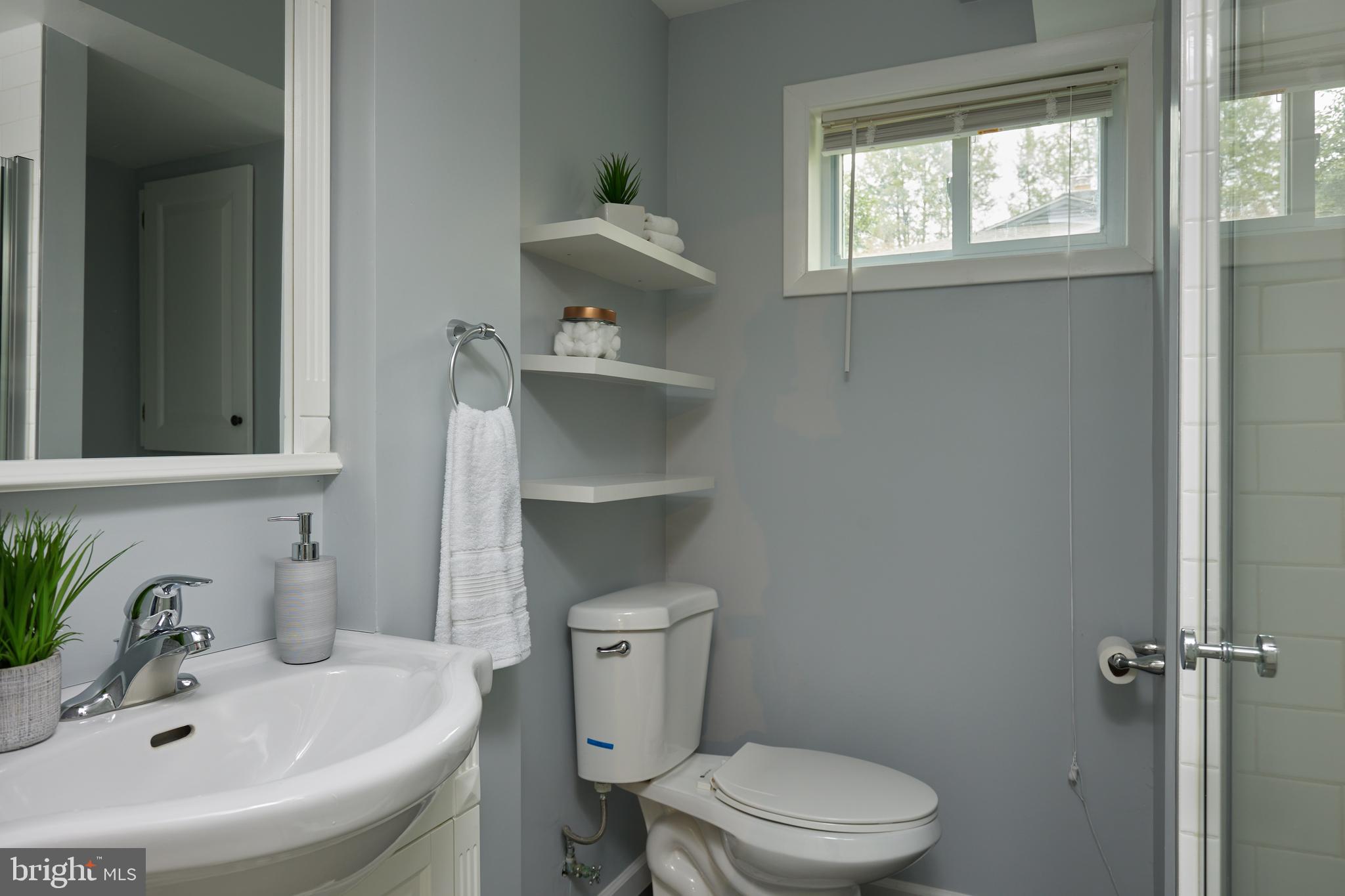 TULIP HILL - Residential