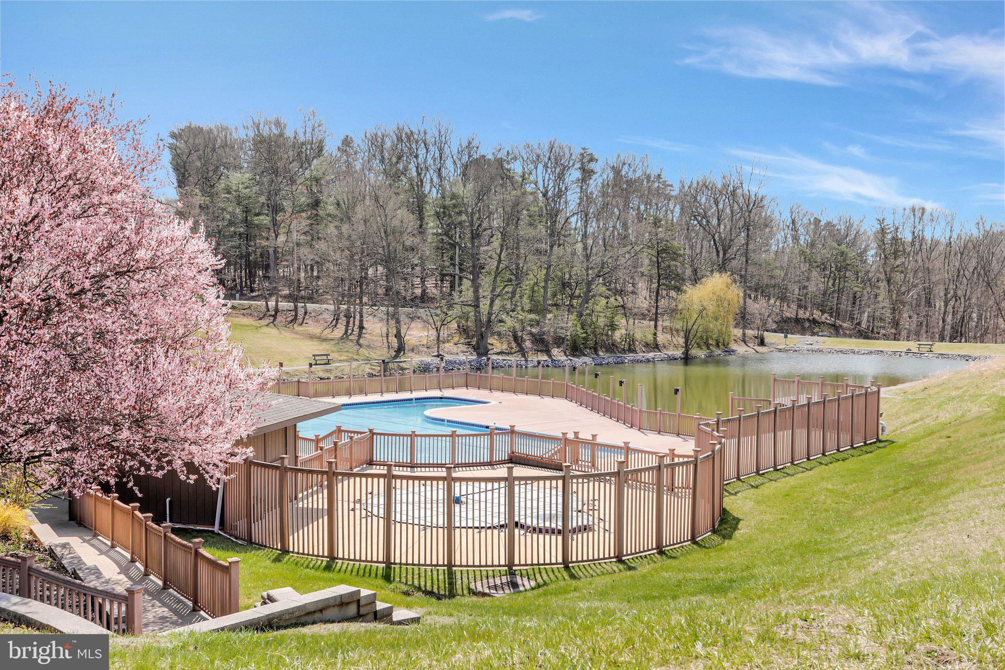 THE WOODS RESORT - Residential