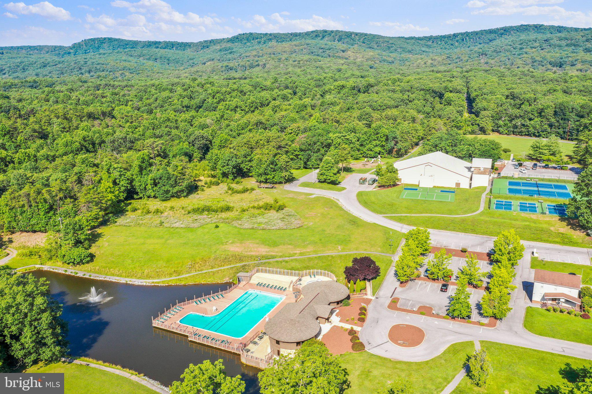 THE WOODS RESORT - Residential