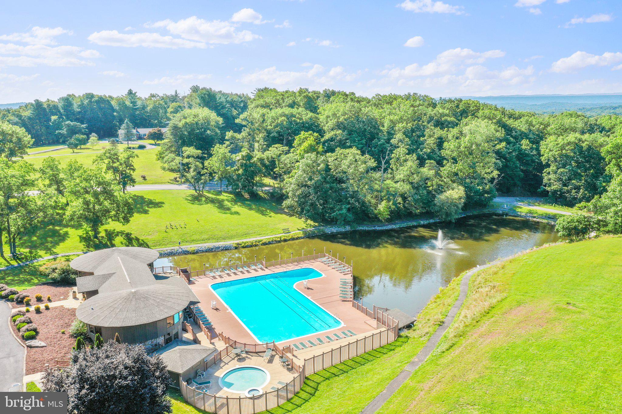 THE WOODS RESORT - Residential