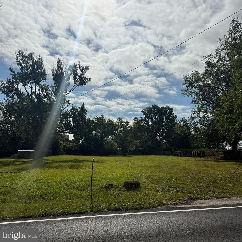 Photo of 910 Township Line Road, PHOENIXVILLE, PA 19460 (MLS # PACT2109312)