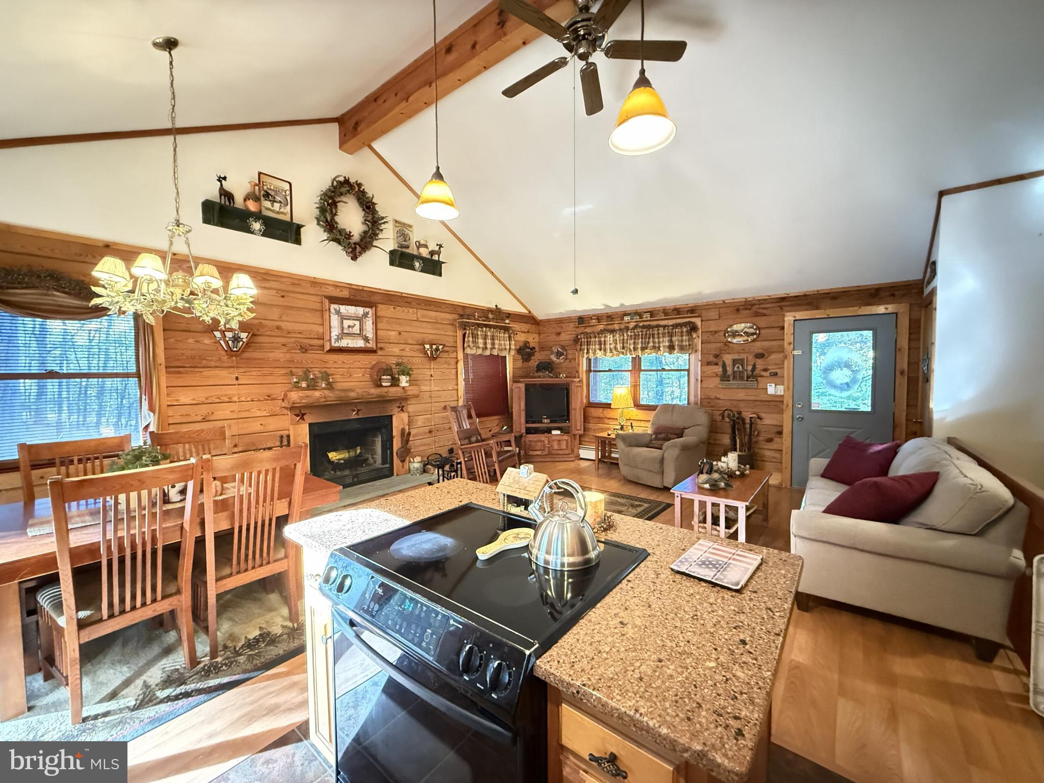 POCONO MOUNTAIN LAKE ESTATES - Residential