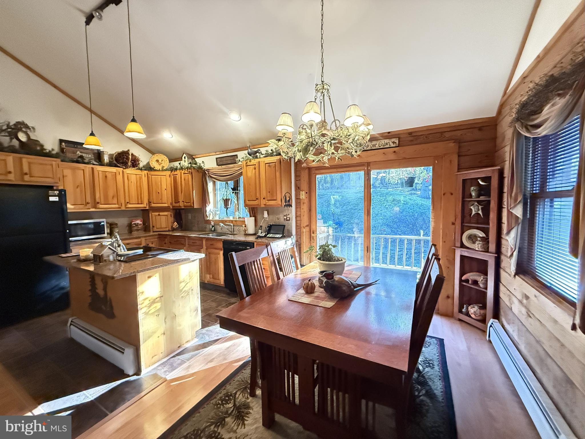 POCONO MOUNTAIN LAKE ESTATES - Residential