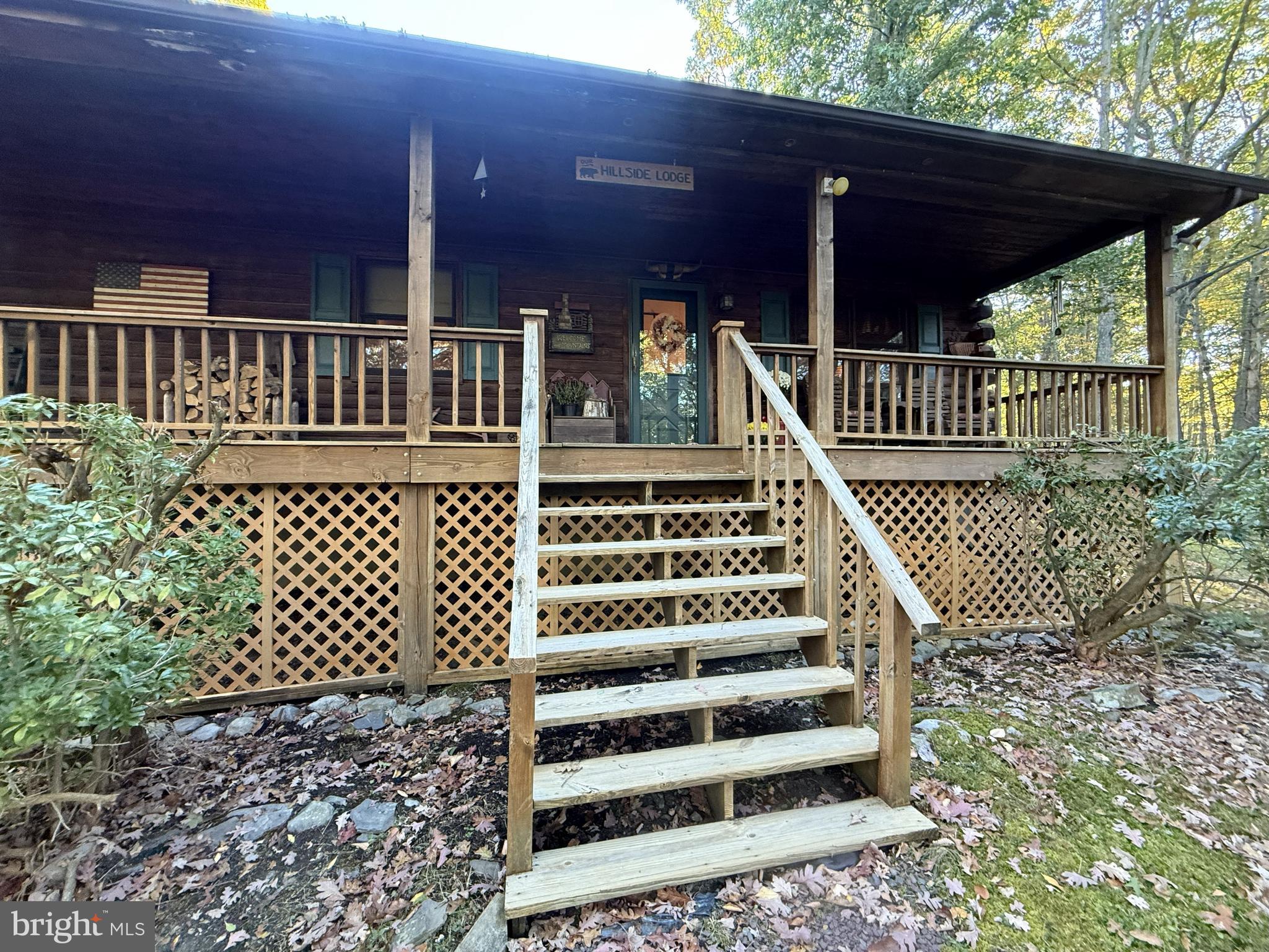 2119 MEADOWLARK CIRCLE