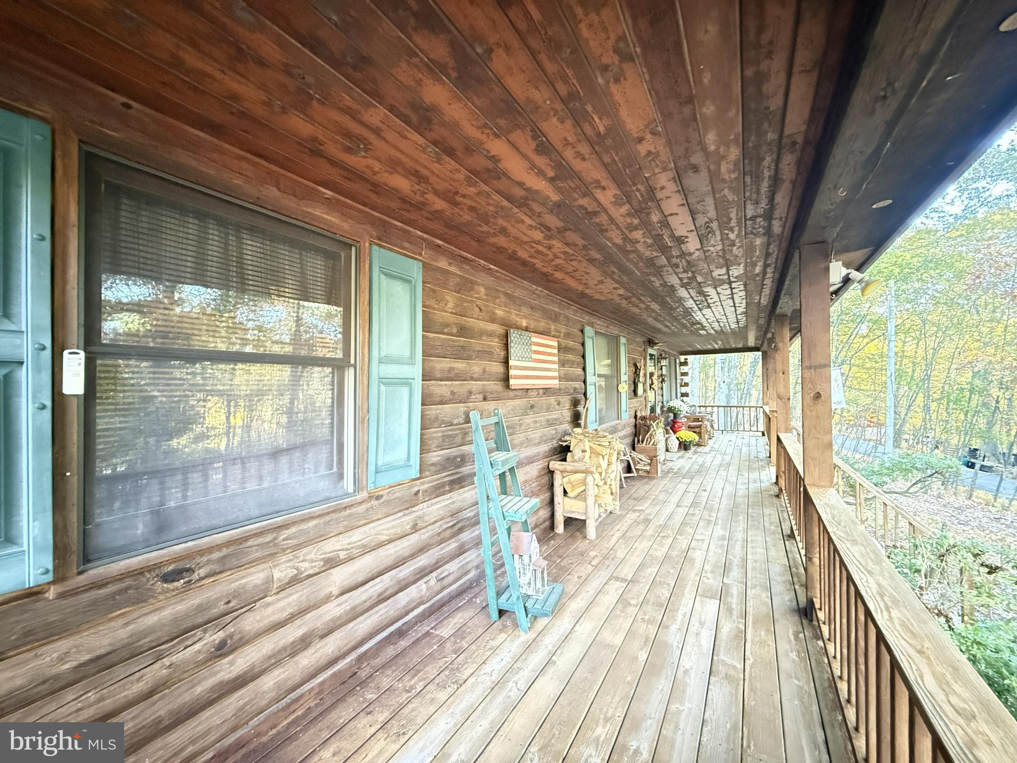 2119 MEADOWLARK CIRCLE