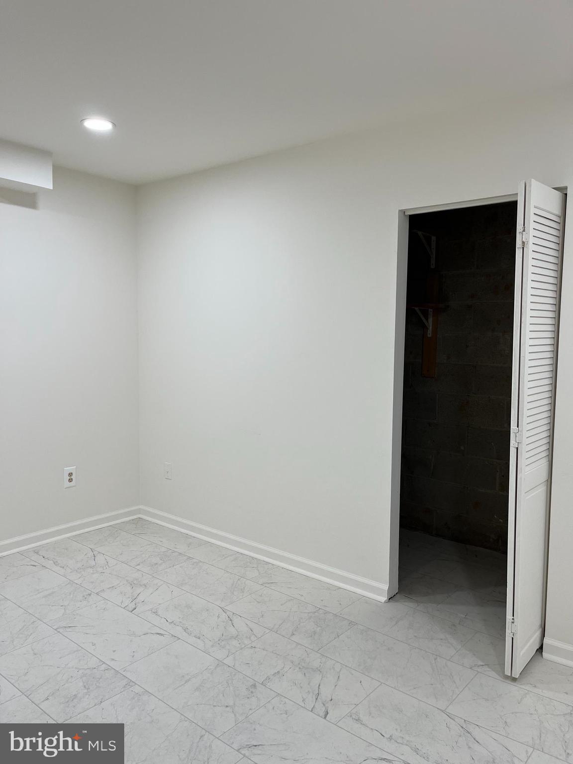 MARBLE HILL - Residential