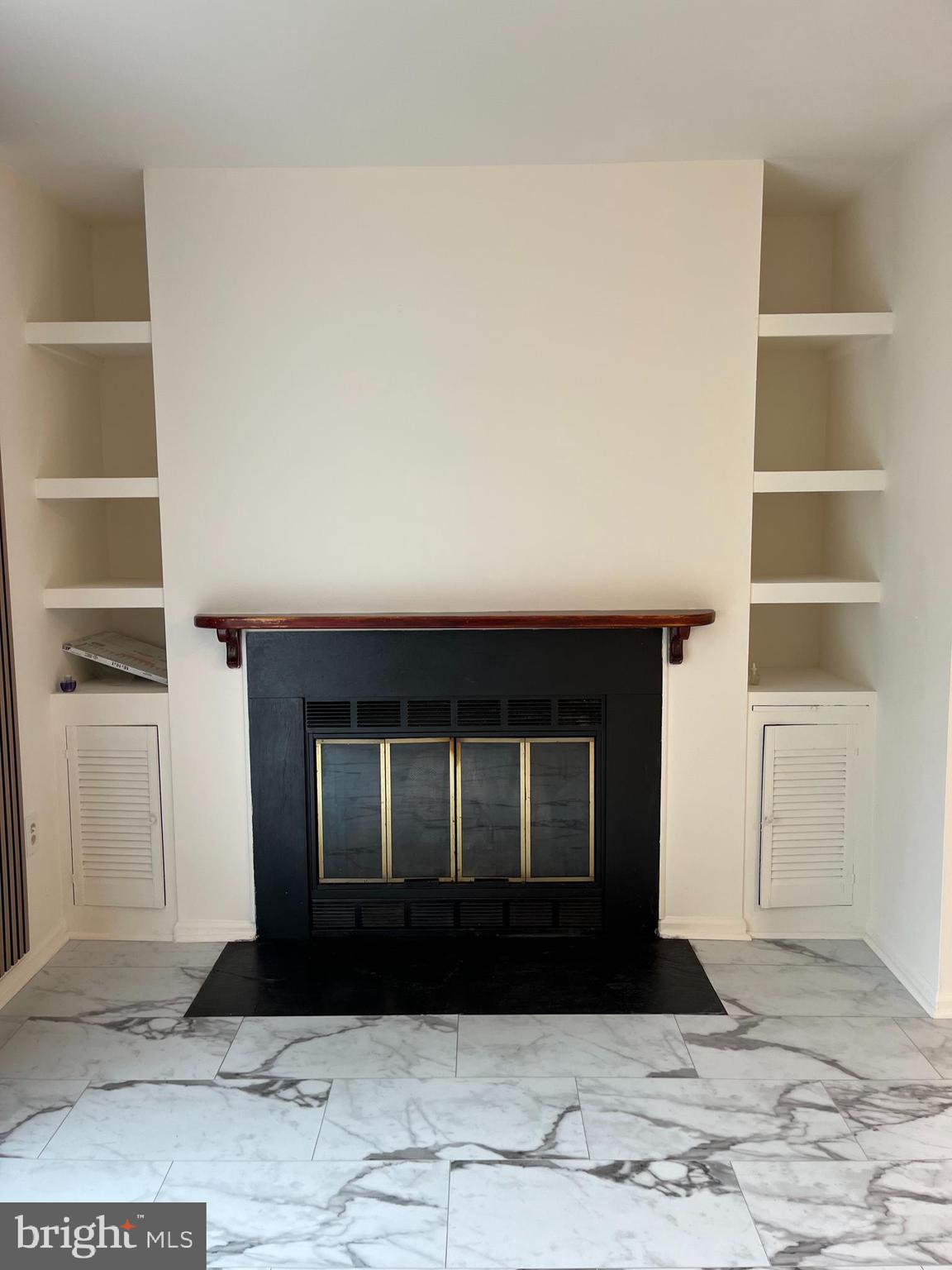 MARBLE HILL - Residential