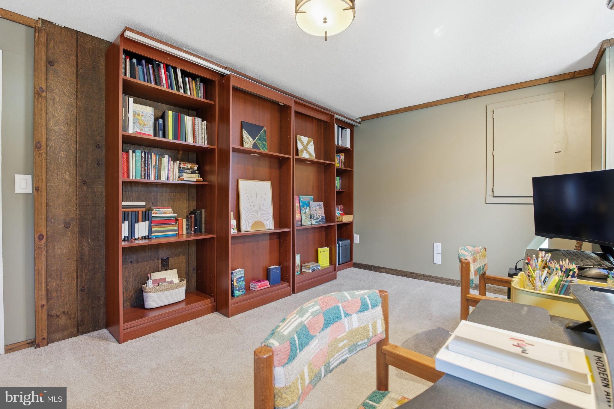 SUNRISE BEACH - Residential