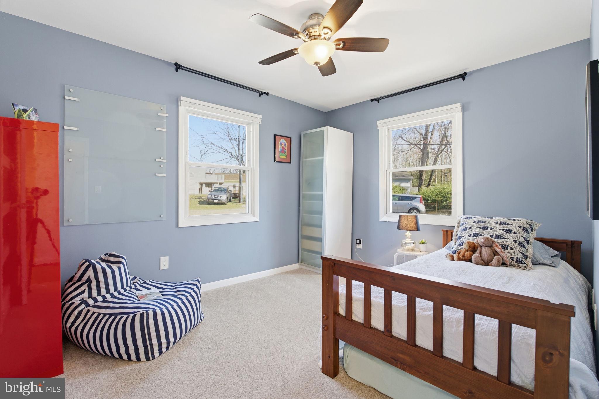 SUNRISE BEACH - Residential