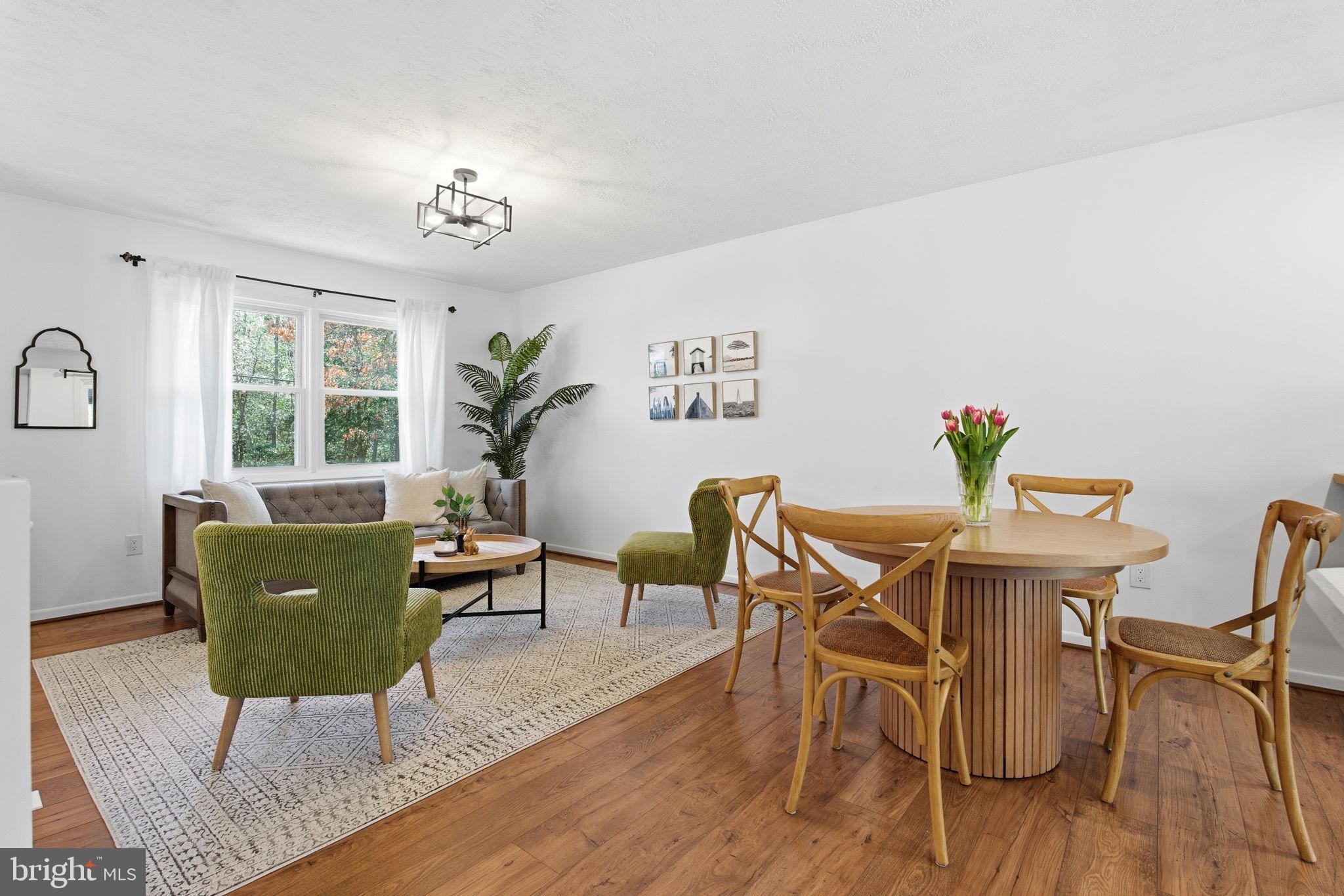 SUNRISE BEACH - Residential