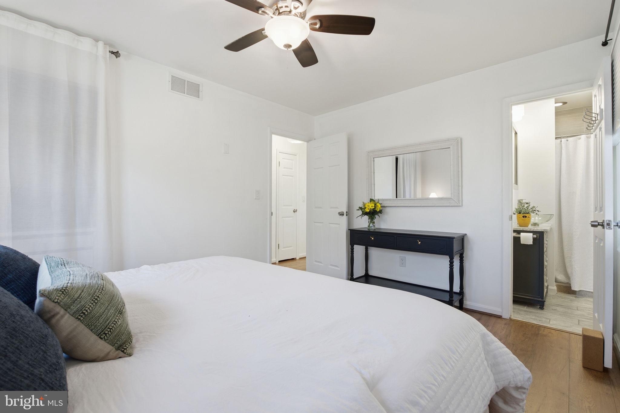 SUNRISE BEACH - Residential