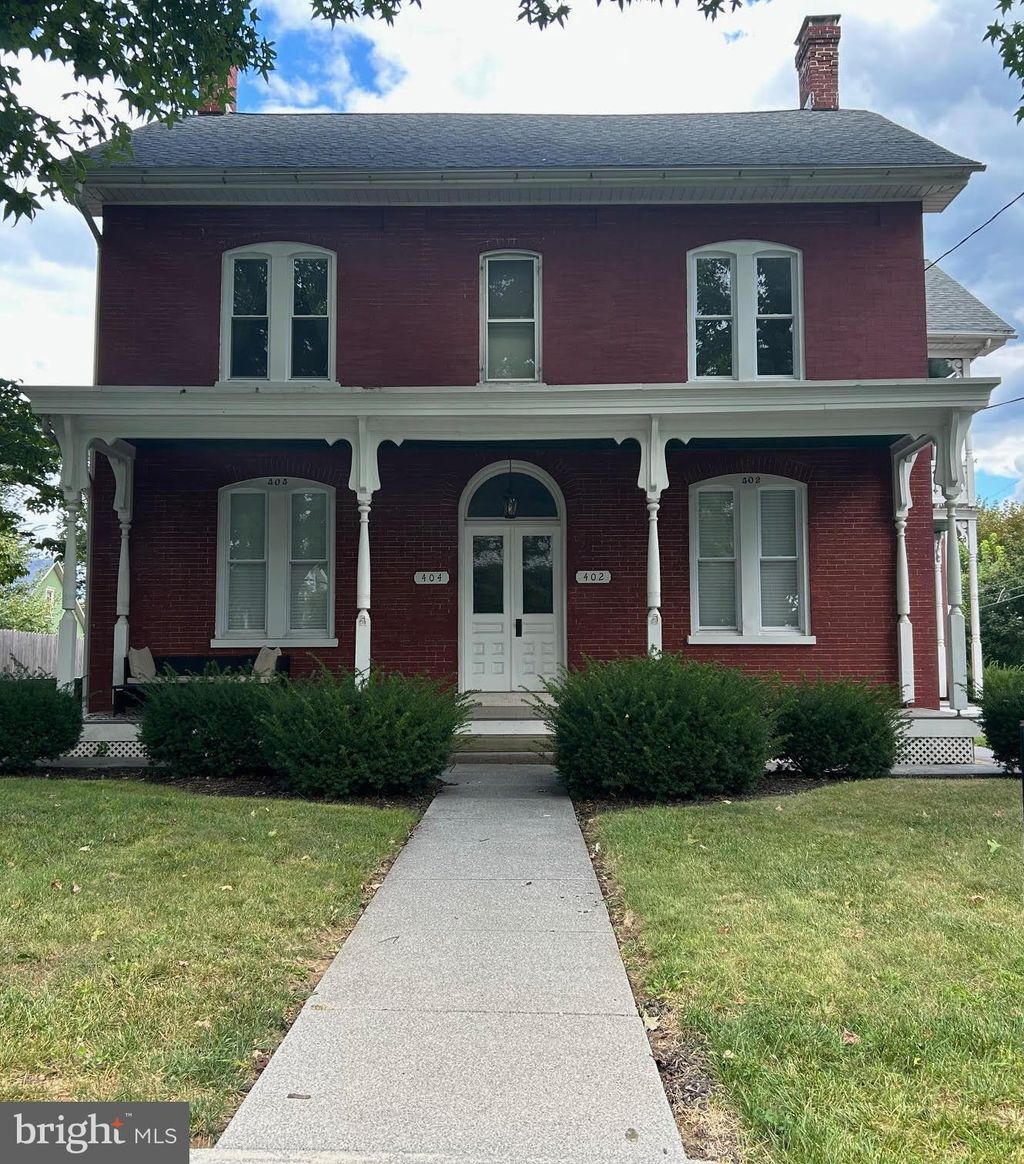 Photo of 402 N George Street #402 B, MILLERSVILLE, PA 17551 (MLS # PALA2077968)