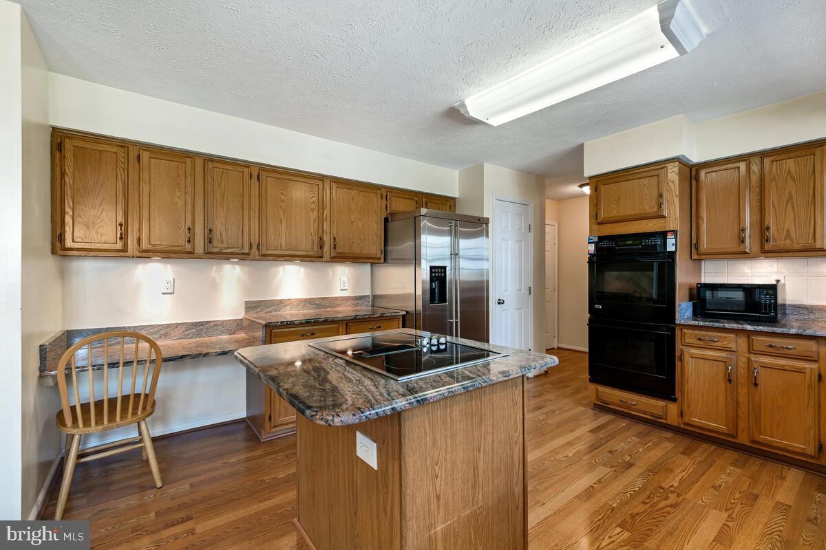 NORTH SHERWOOD FOREST - Residential