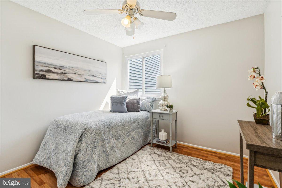 COUNTRYSIDE - Residential