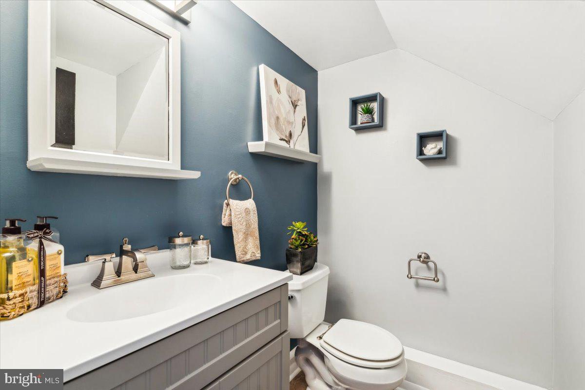 COUNTRYSIDE - Residential