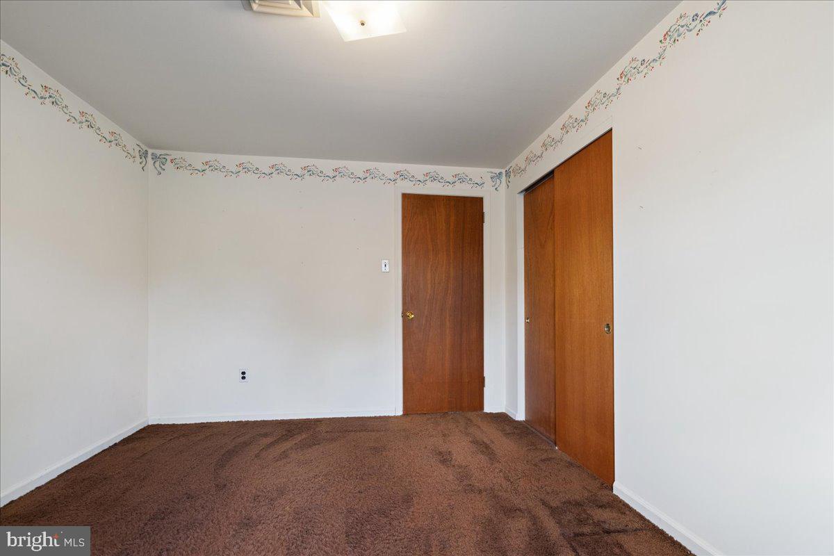 TOWER HILL MDWS - Residential