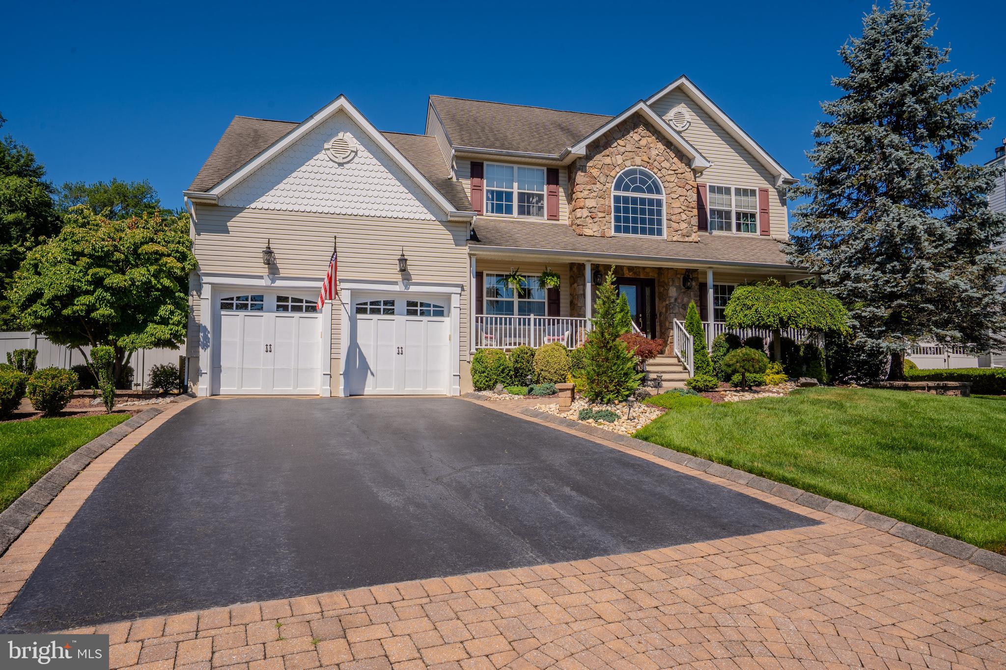 4 DORENE COURT