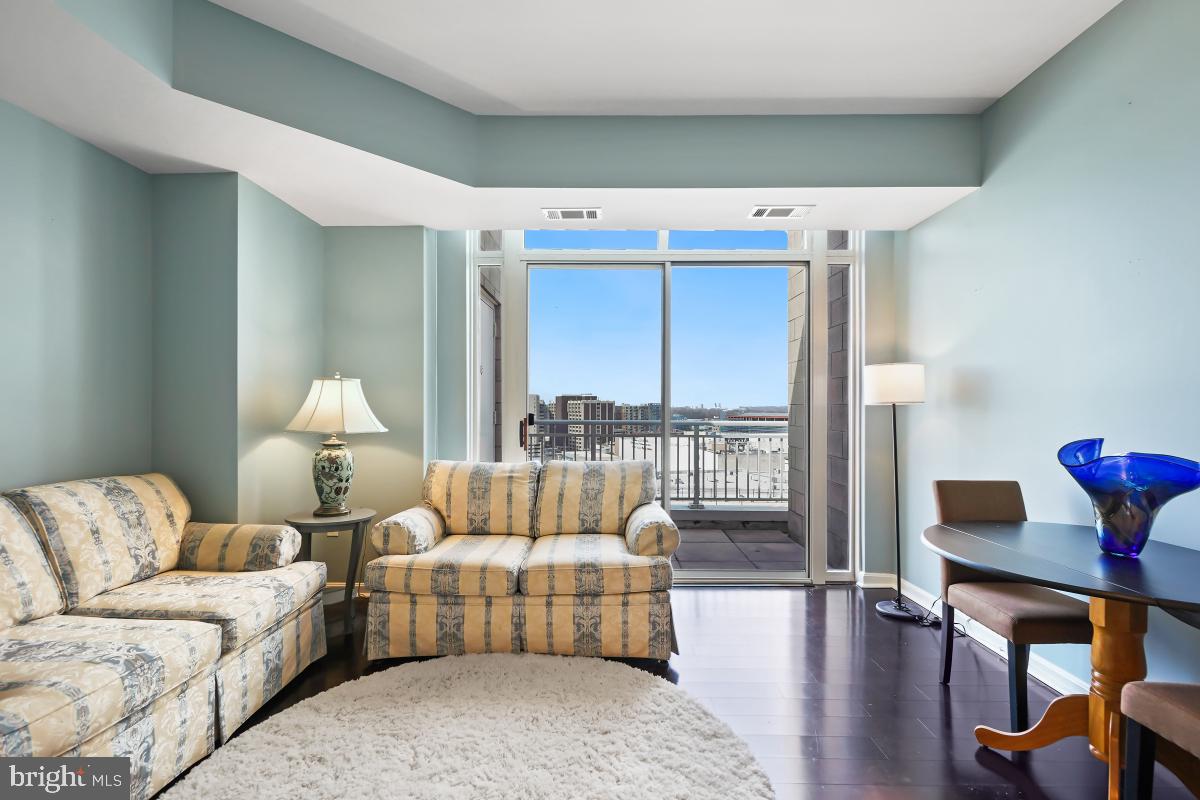 SILVER SPRING - Residential