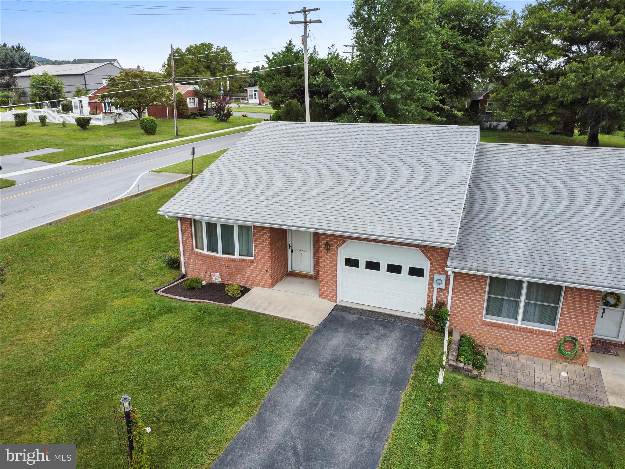 MOUNTAIN SHADOWS - Residential