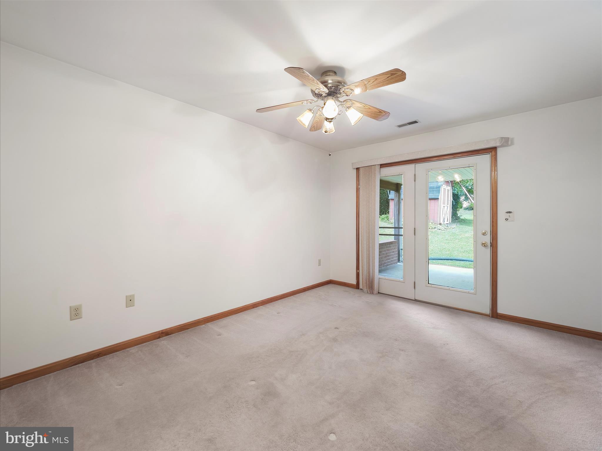 MOUNTAIN SHADOWS - Residential