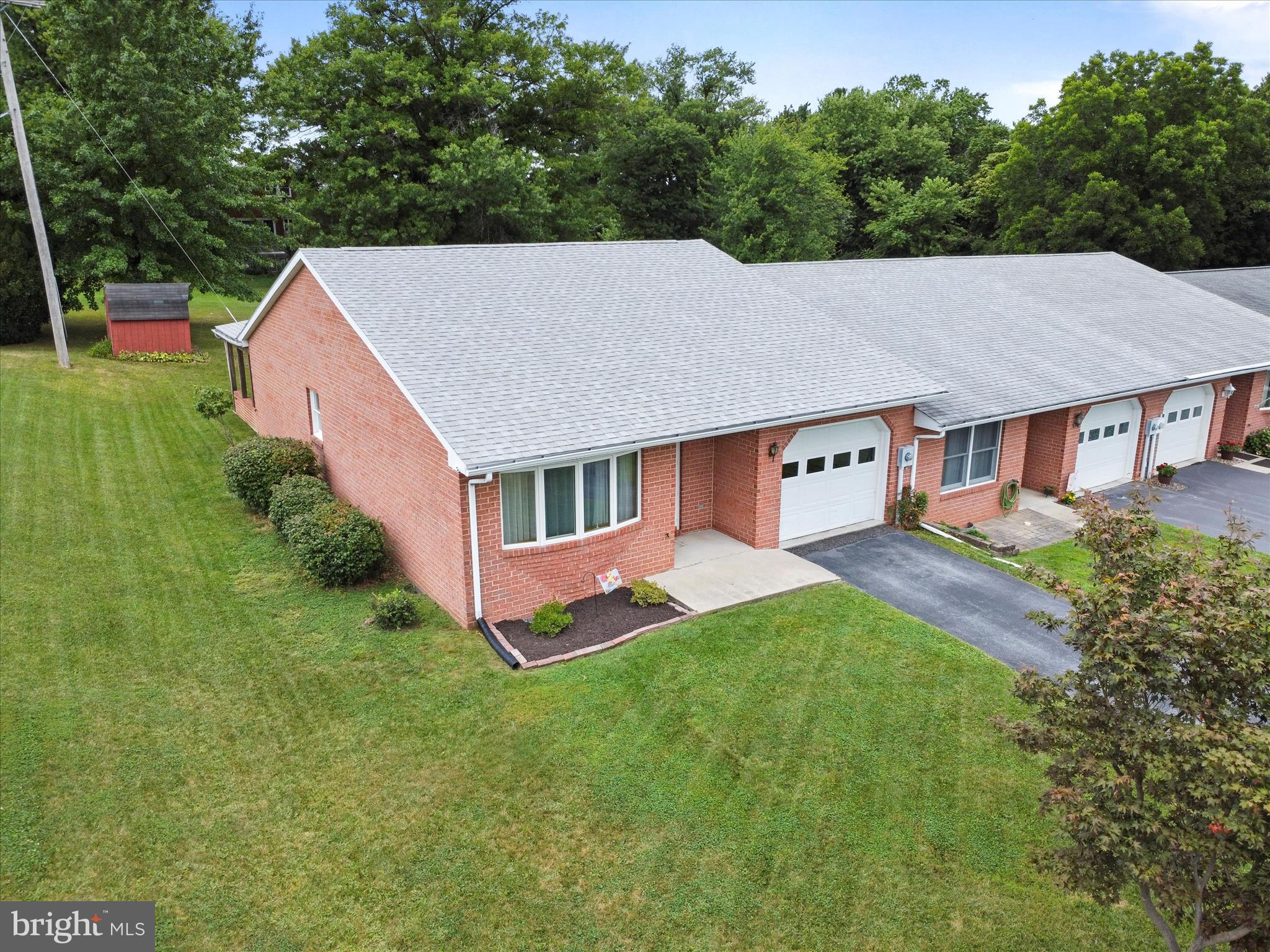 MOUNTAIN SHADOWS - Residential