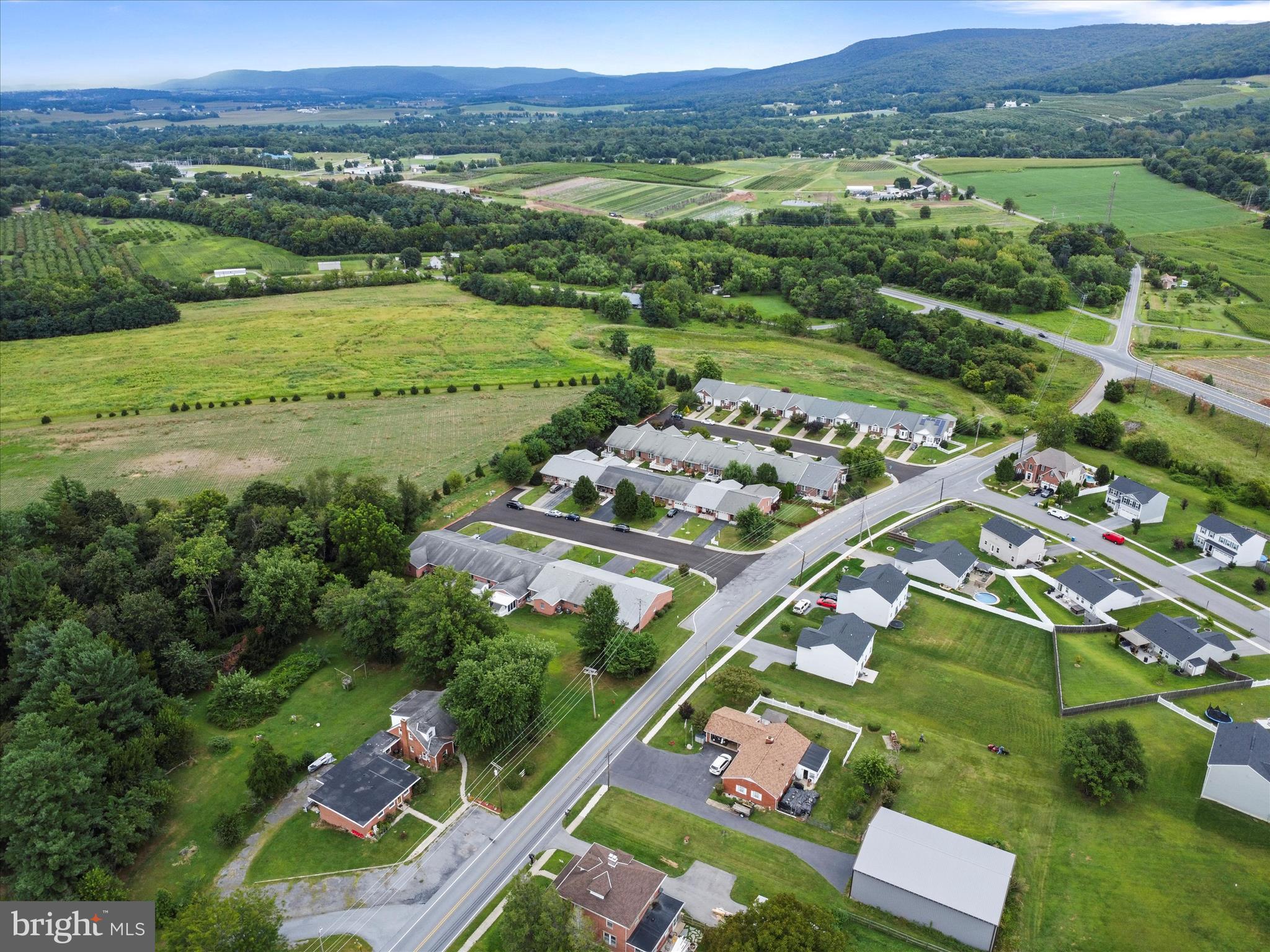 MOUNTAIN SHADOWS - Residential