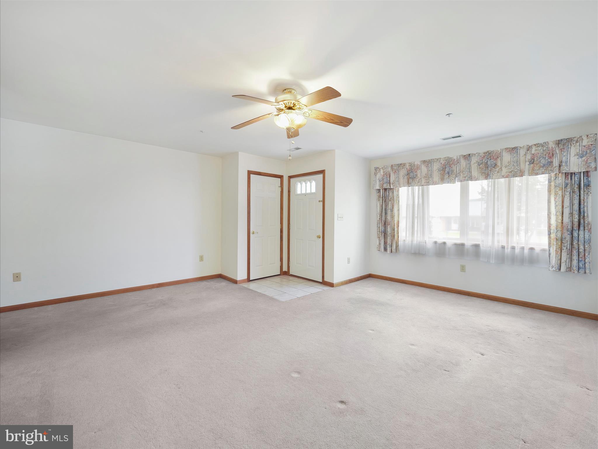 MOUNTAIN SHADOWS - Residential