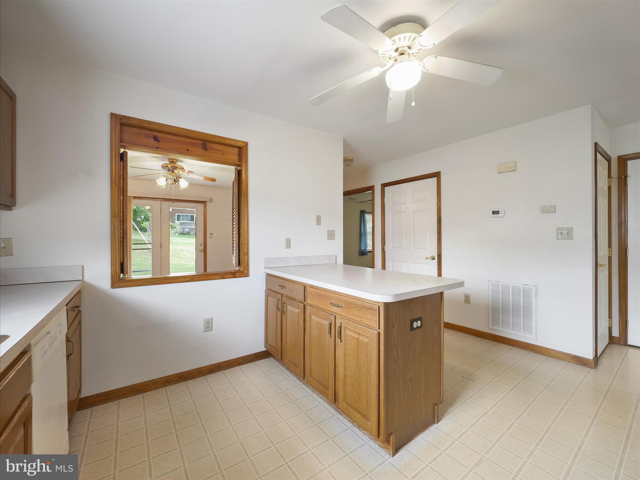 MOUNTAIN SHADOWS - Residential