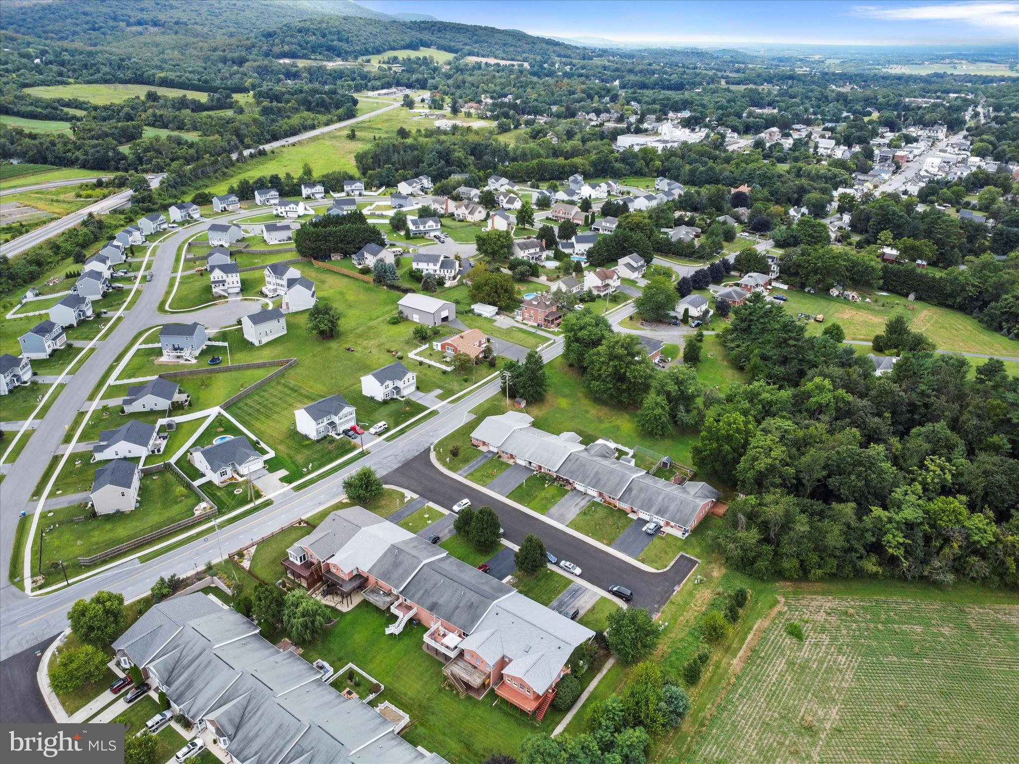 MOUNTAIN SHADOWS - Residential