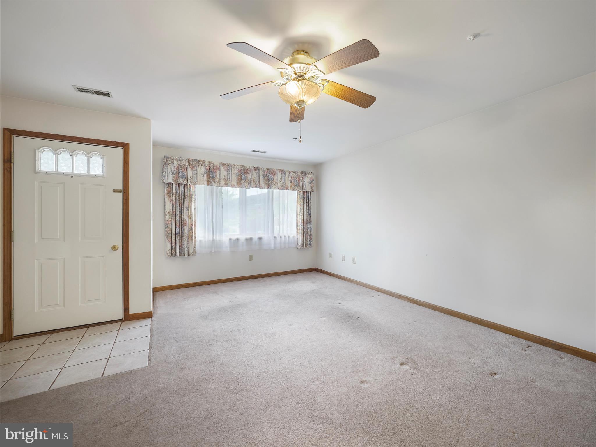 MOUNTAIN SHADOWS - Residential