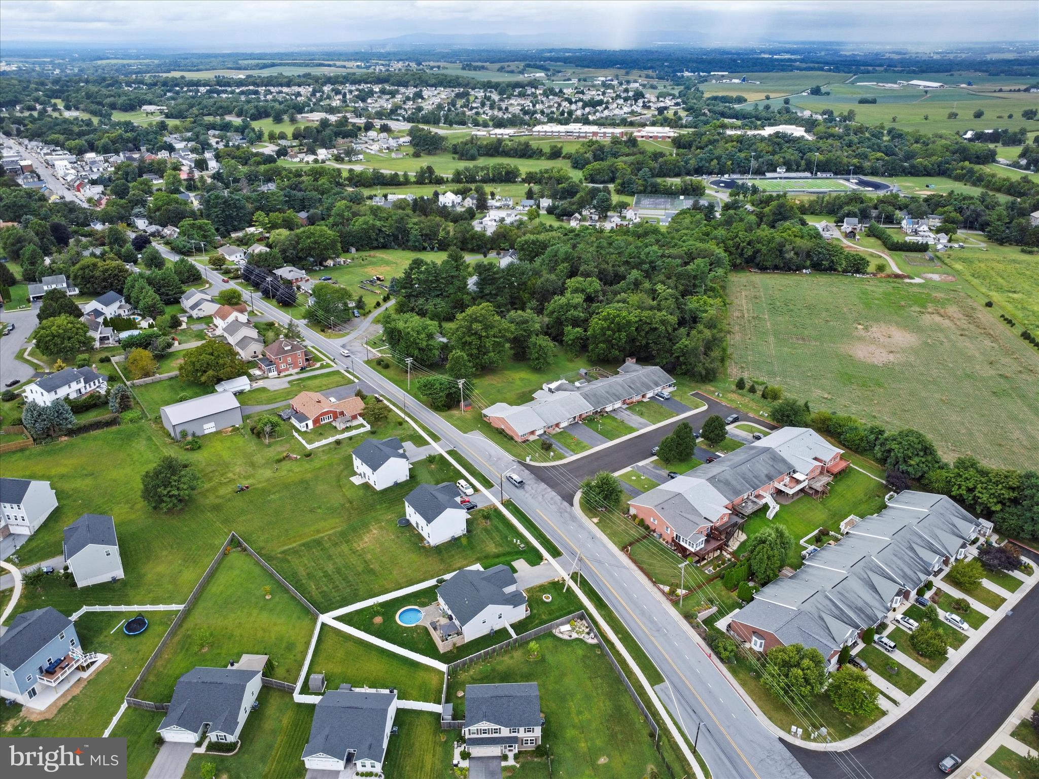 MOUNTAIN SHADOWS - Residential