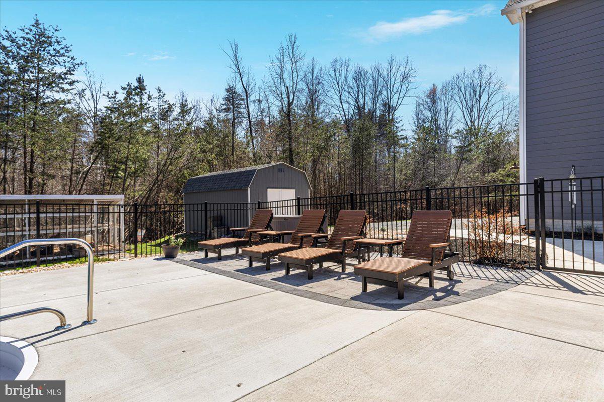 CHESTERWOOD - Residential