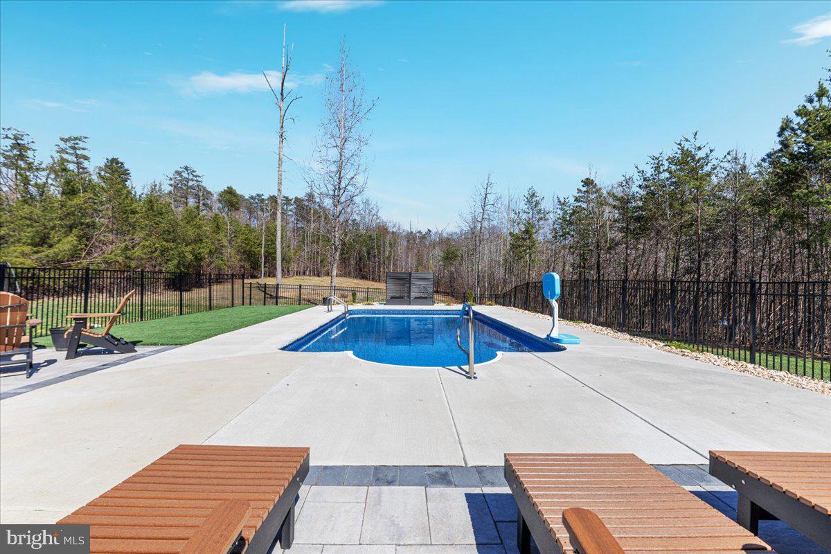 CHESTERWOOD - Residential