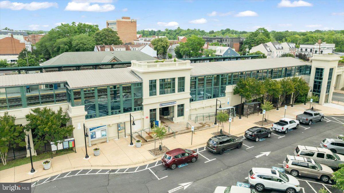 CHESTERWOOD - Residential