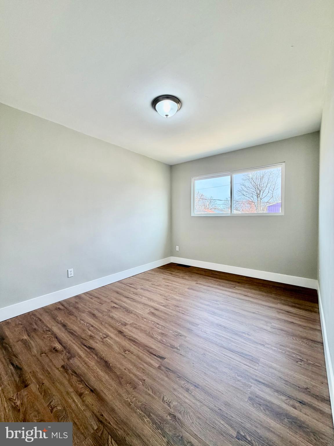 KENT VILLAGE - Residential