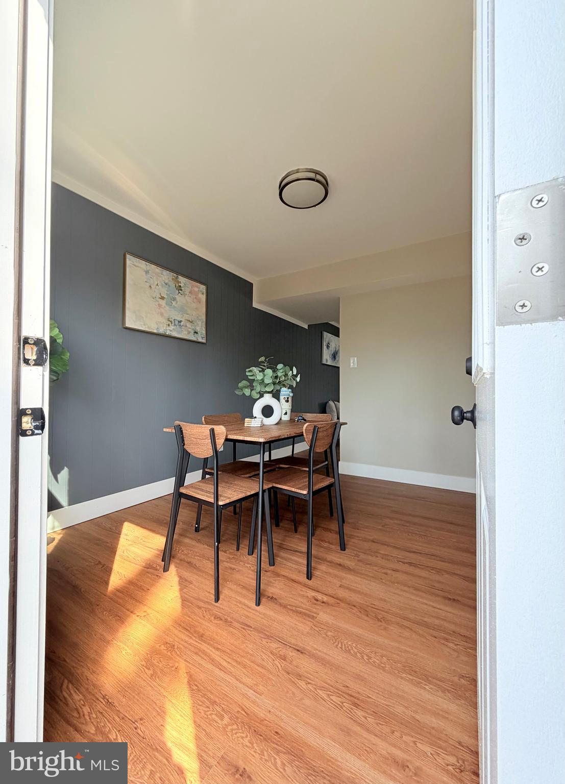 KENT VILLAGE - Residential