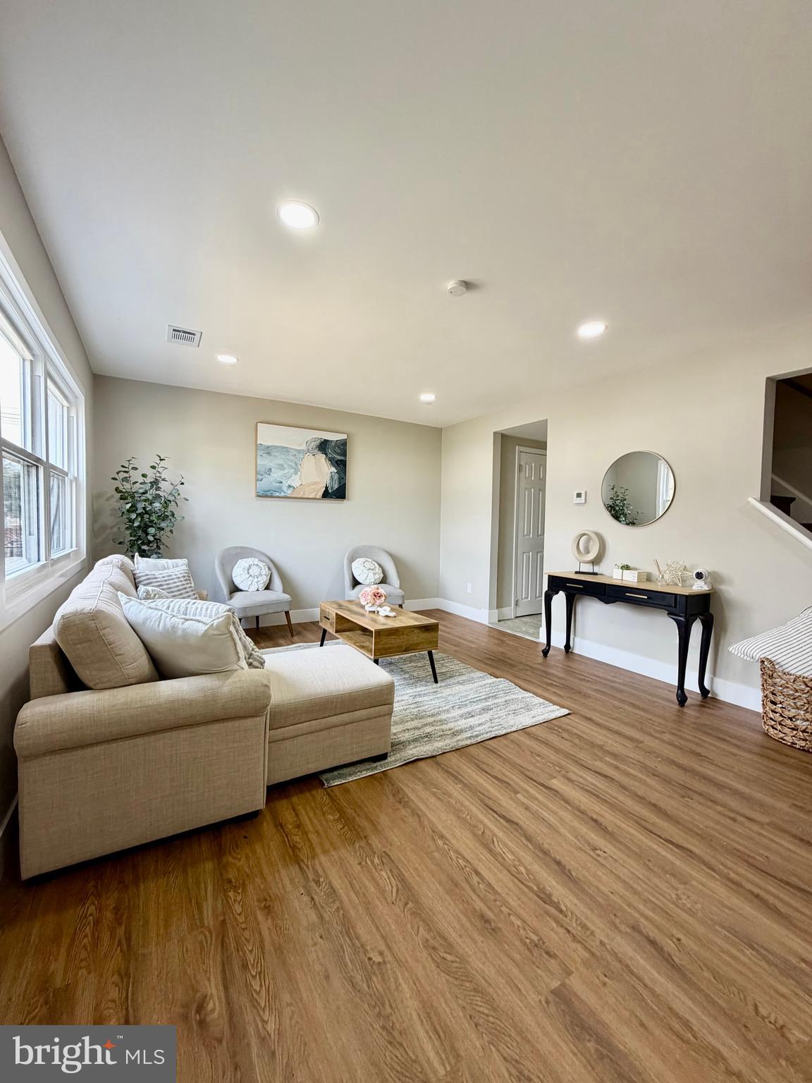 KENT VILLAGE - Residential