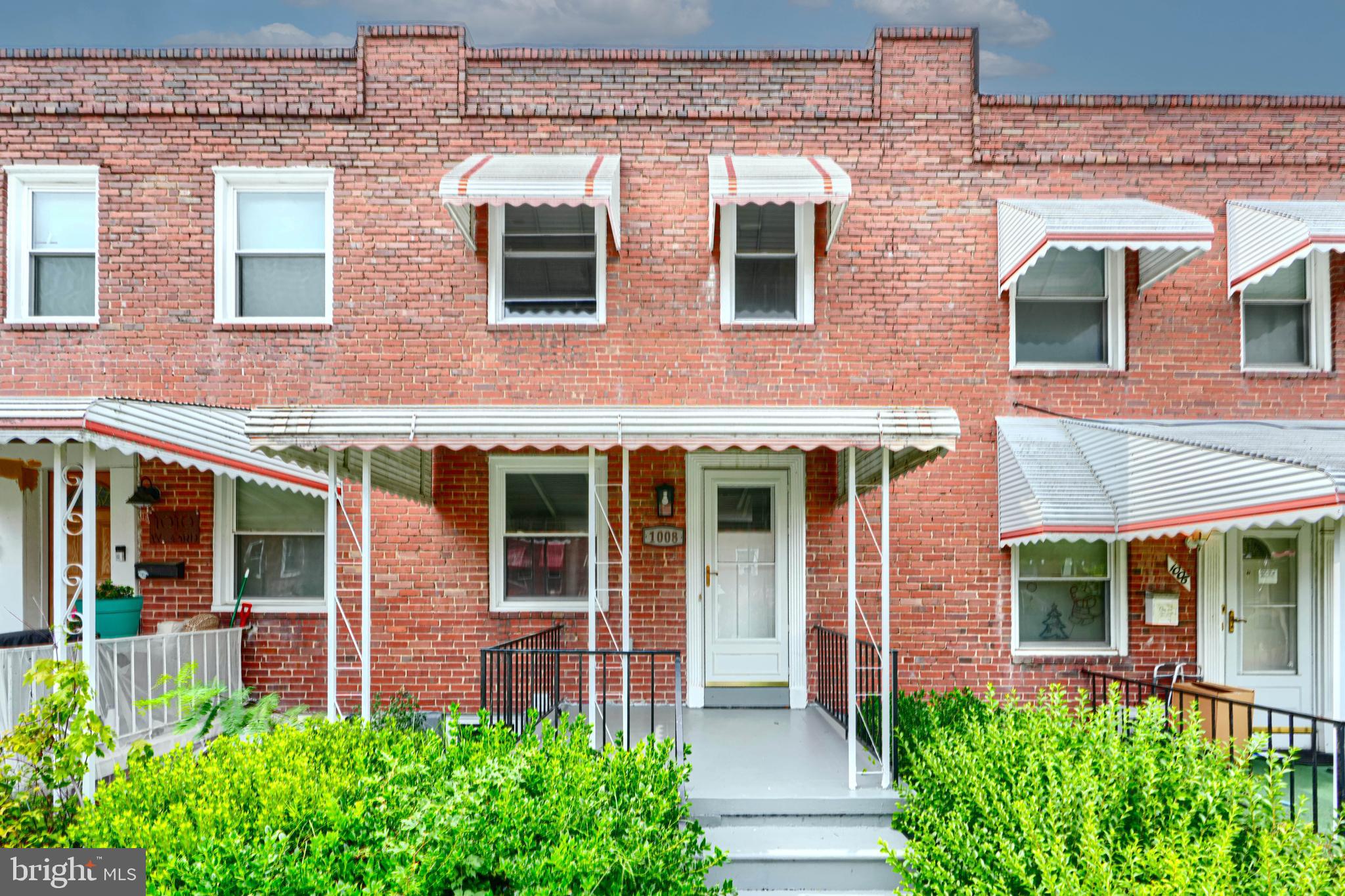 Welcome to 1008 W 43rd St, an updated, move-in ready townhome in the neighborhood of Hoes Heights! This home offers a wide-open floor plan on the main level with new paint, hardwood floors and abundance of natural light flowing through. The kitchen, which consists of an island table, granite countertops and stainless-steel appliances, provides a nice space to those who love to cook. Right off the kitchen there is a large deck with steps leading to a private fence backyard, which is a perfect spot to relax and entertain guests. Upstairs, you will find three well-appointed bedrooms with built-in cabinets and a full bathroom with tub shower. The finished lower level is a surprise with its spacious family room, full bathroom and the back portion that serves as storage & laundry room. This is a great opportunity to embrace the vibrant lifestyle of city living while enjoying the comforts of home. Don’t miss your chance to make this delightful residence your own!