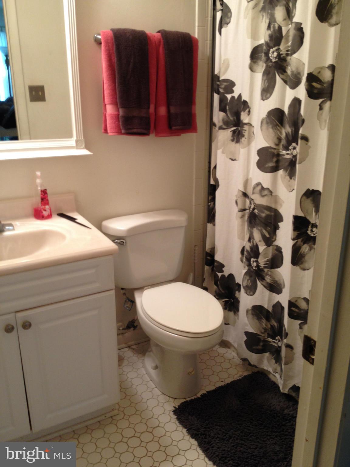 DEVON HILLS - Residential Lease