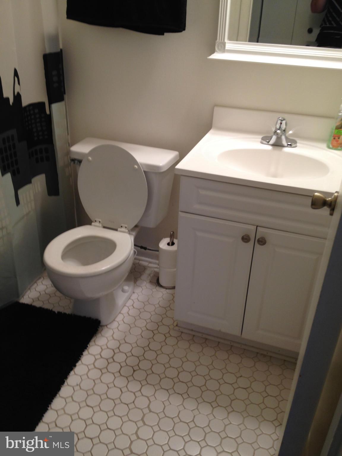 DEVON HILLS - Residential Lease