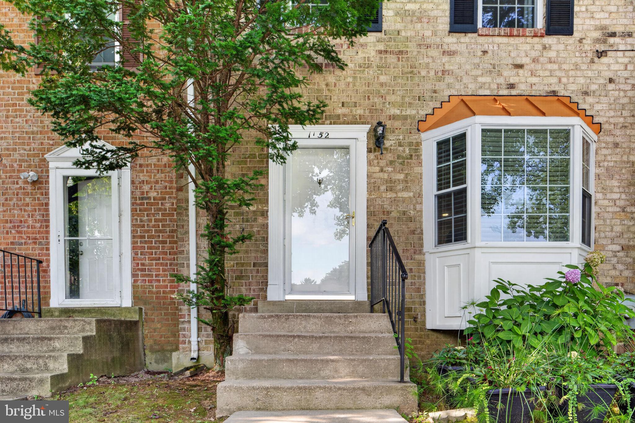 1152 SOUTHERN NIGHT LANE