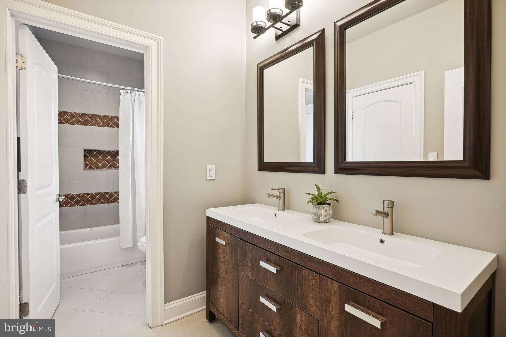 LEWINSVILLE HEIGHTS - Residential