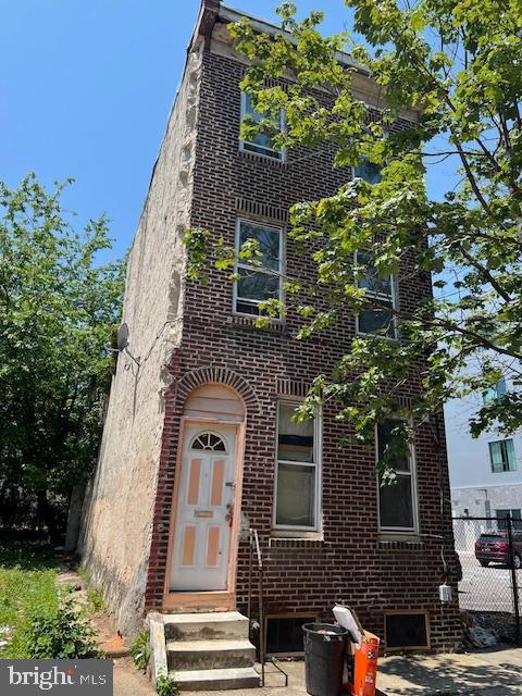 Welcome to 1634 Bouvier street. A DUPLEX that is waiting for its new owner to come in and design and build it. Property is in need of a full rehab but WHERE CAN YOU GET A HOME FOR THIS PRICE AND THIS LOCATION ?! With its close proximity to temple campus, this property will make an amazing investment. Schedule your showing today !