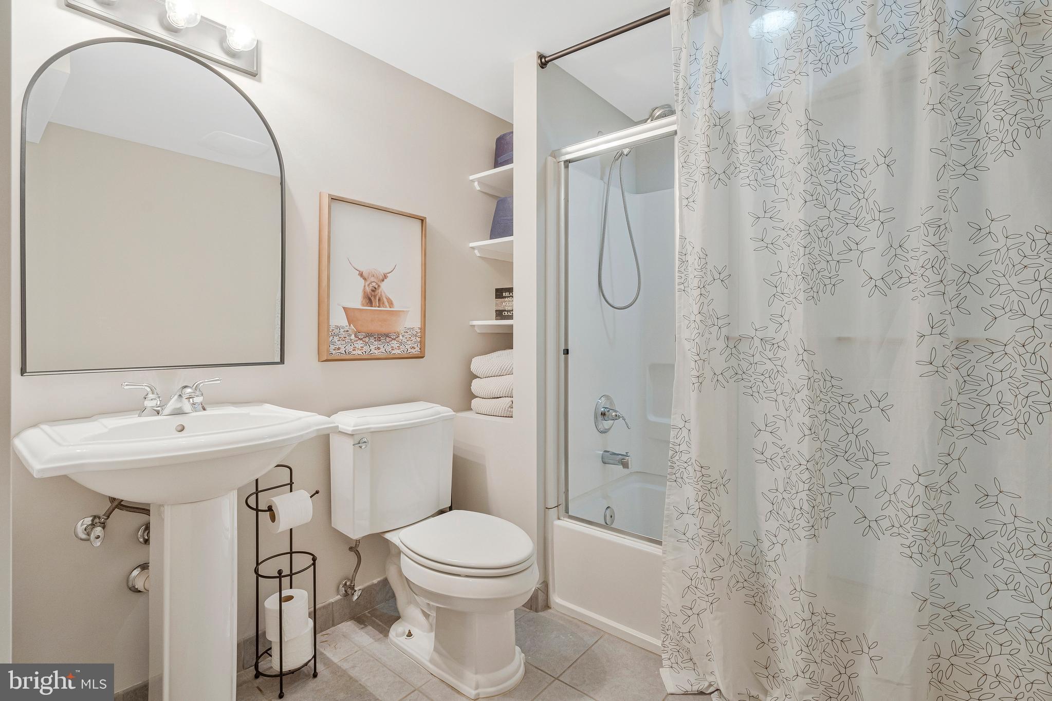 LAWYERS NORTH - Residential