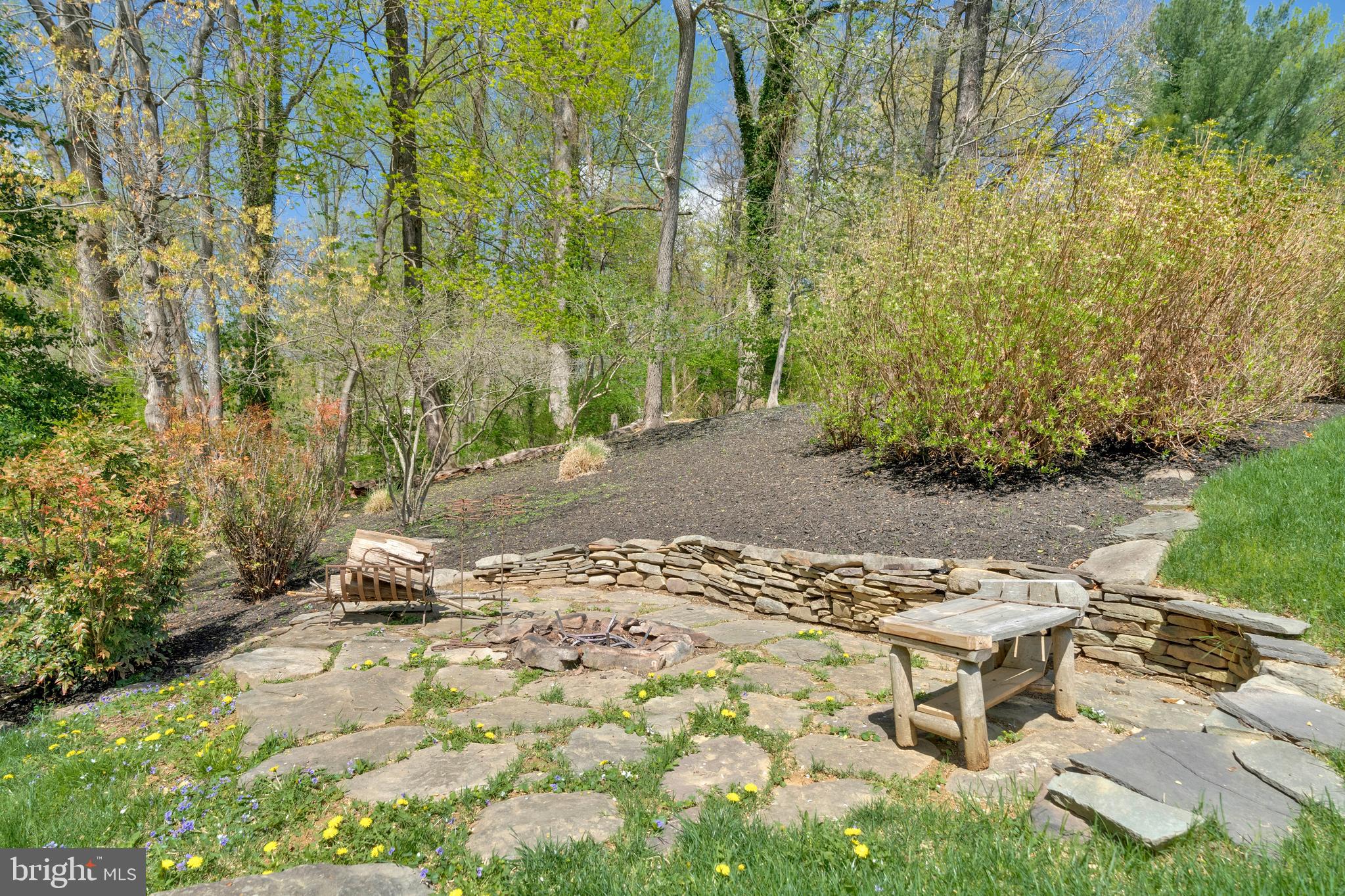 LAWYERS NORTH - Residential