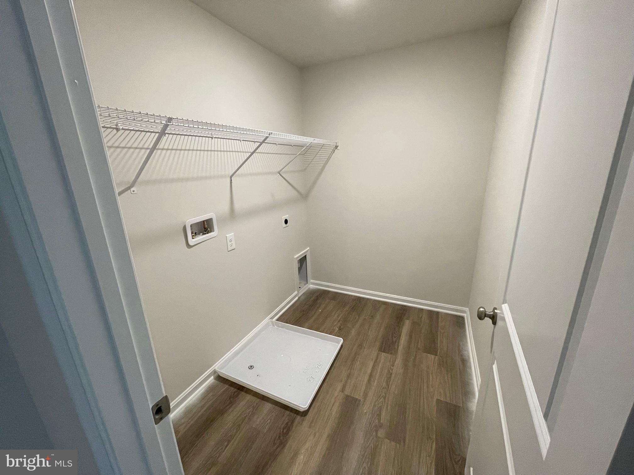 WOOD LANDING ESTATES - Residential