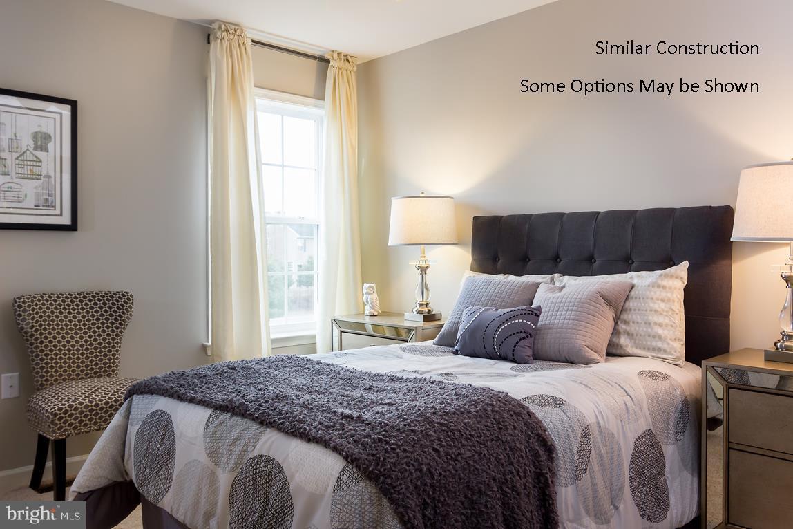 THE VILLAGE OF WASHINGTON TRAIL - Residential